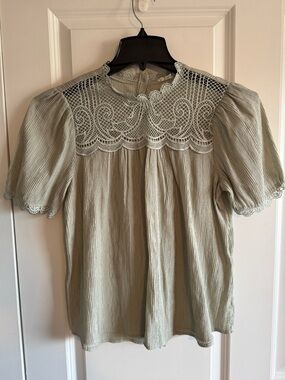 Elegant Lace Trim Blouse - Green